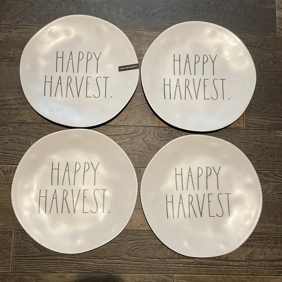 Rae Dunn melamine dinner plates - Picture 2 of 5